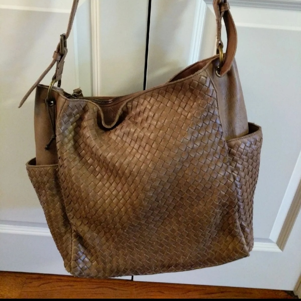 Valentina Shoulder Bag